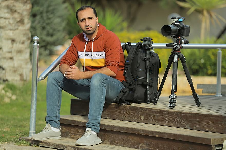 κάμεραμαν, ΦΩΤΟΓΡΑΦΙΚΗ ΜΗΧΑΝΗ, τύπος, τρίποδο, πορτρέτο, Νέα, άνδρας, Γάζα