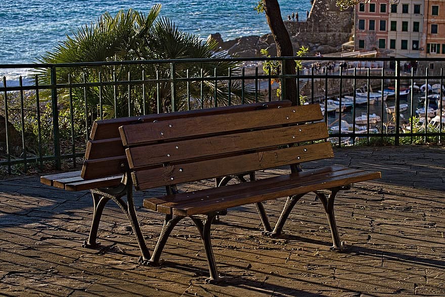 Camogli, парковые скамейки, заход солнца, Лигурия, Генуя, Италия