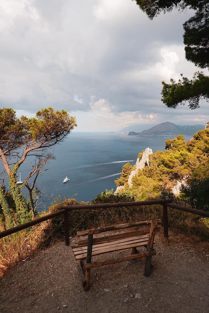 kursi taman, celana kapri, laut, pulau, pemandangan, Italia, garis pantai, air, musim panas, pohon, biru