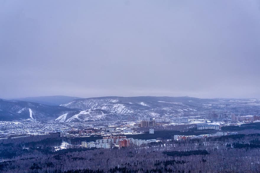 mattina, città, Russia, foresta, montagne, Krasnoyarsk, inverno, paesaggio urbano, la neve, montagna, paesaggio