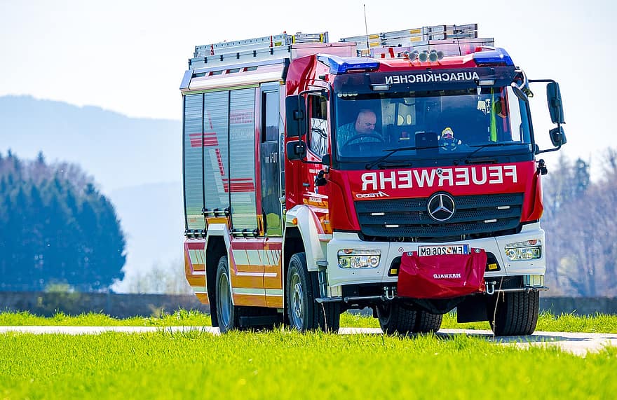 gaisrininkai, ugniagesių mašina, Austrijoje, Aurachkirchenas, ohlsdorf, gelbėjimo, gaisro variklis, gaisrininkas, automobilis, transportavimas, sausumos transporto priemonė