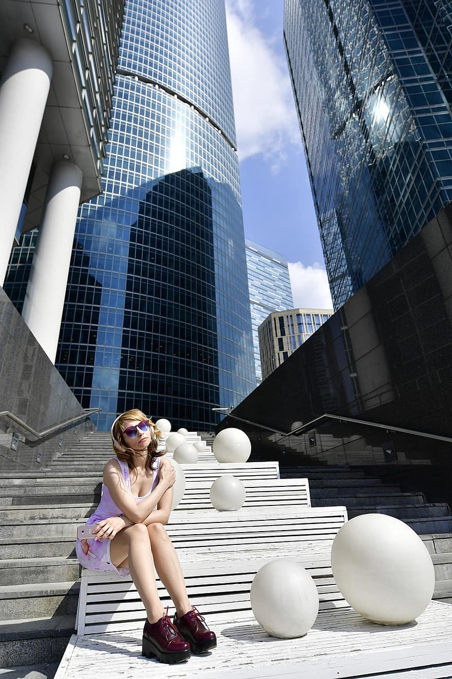 Girl In The Player, Listen To The Music, Music Headphones, Thought, Pose, Posing, Smartphone, Glasses, Sitting, Woman, Stairs