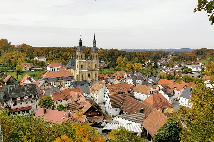 Gößweinstein, città, case, costruzione, villaggio, alta franconia, Chiesa, basilica, Distretto di Forchheim, Baviera, Svizzera francone