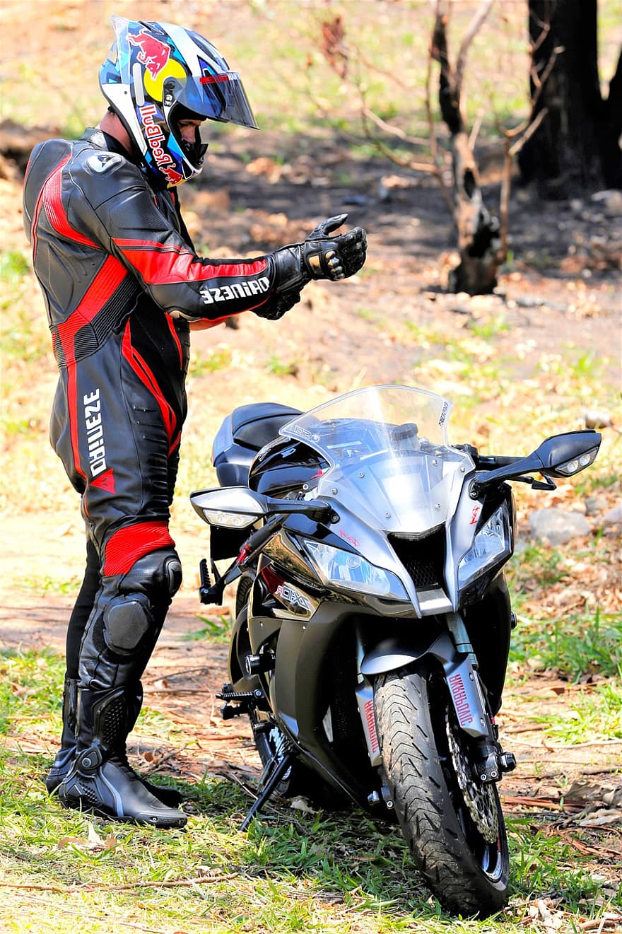 motociklas, motociklininkas, apsauginė įranga, kostiumas, šalmas, vyras, vairuotojas, Dainese