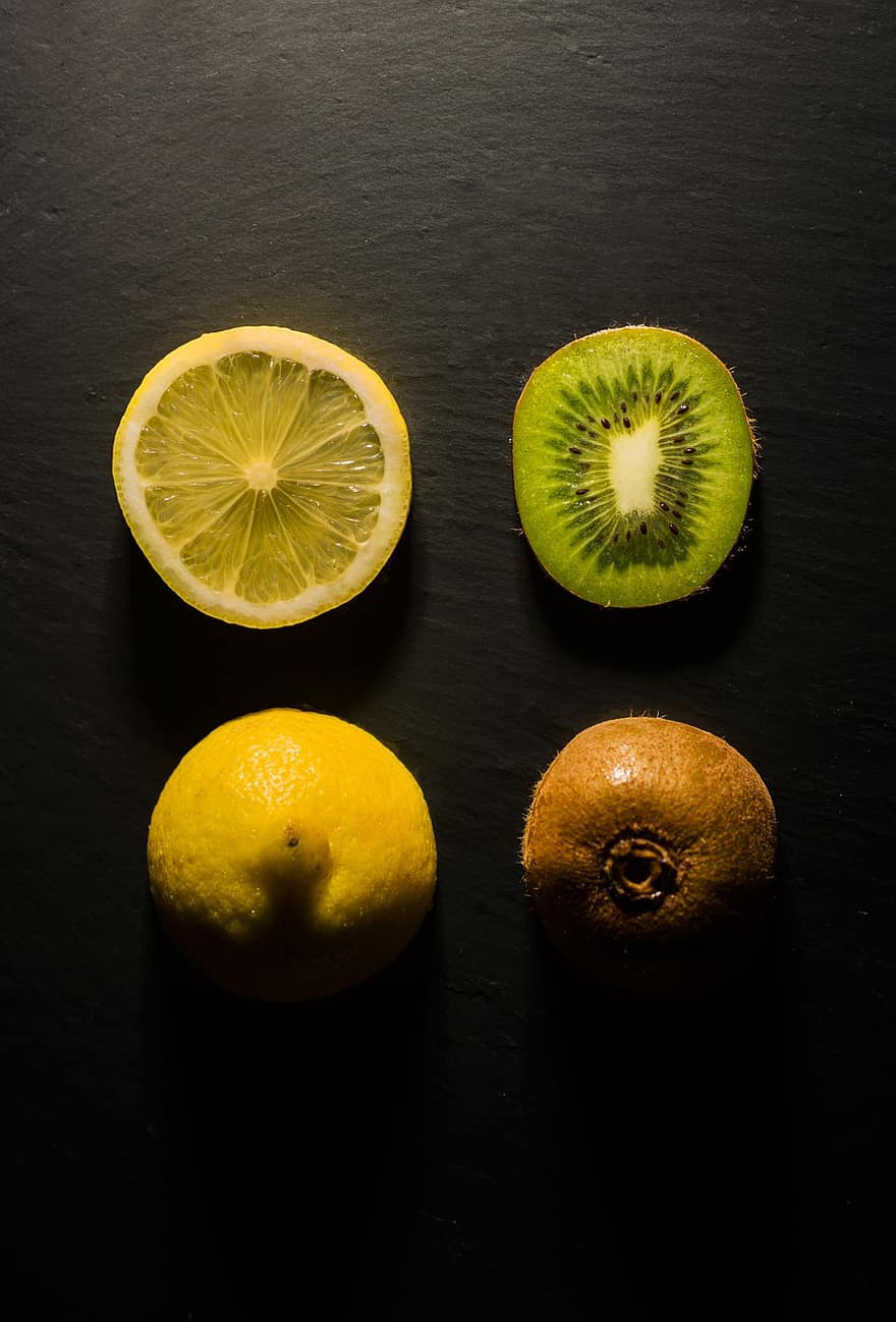 Kiwi, limoni, metà, Sezioni trasversali, fresco, distesa piatta, frutta, cibo, vitamine, frutta fresca