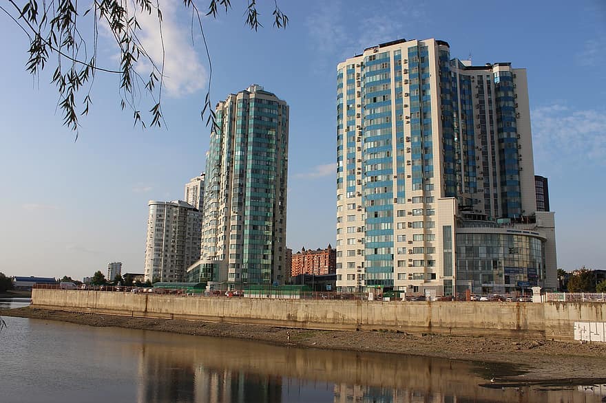 rivier-, stad, gebouwen, stedelijk, wolkenkrabbers, kantoorgebouwen, residentiële gebouwen, appartement, architectuur, Krasnodar