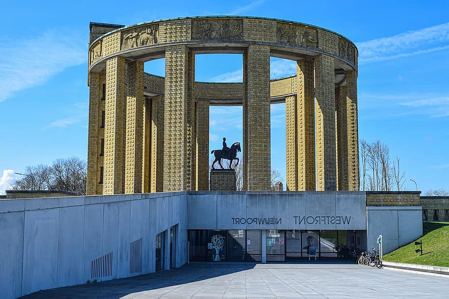 Monumentul Albert I, Nieuwpoort, Belgia, monument, clădire, memorial, arhitectură, loc faimos, câine, exteriorul clădirii, construită