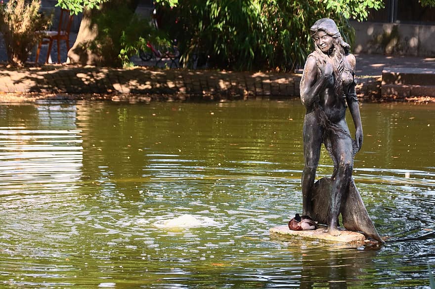 Weinheim, parque, figura, Pato, lago, estanque, estatua, escultura, Sirena de agua, sirena, hembra