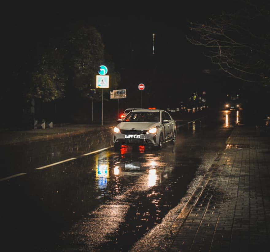 auto, taxi, silnice, noc, déšť, zimní, provoz, přeprava, rozmazaný pohyb, městský život, temný
