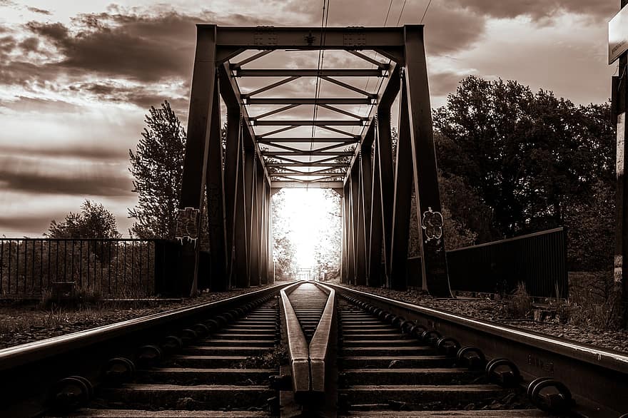 pont, tren, baranes, acer, viatjar, punt de fuga, vies del ferrocarril, arquitectura, transport, vell, blanc i negre