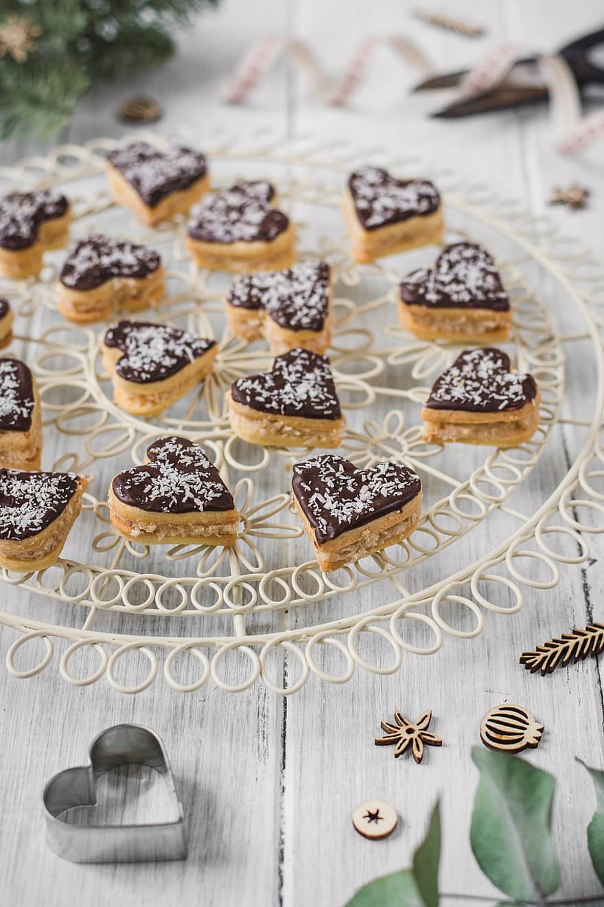 クッキー、フード、静物、ココナッツクッキー、チョコレートクッキー、ハートクッキー、心、自家製、チェコの伝統、クリスマス、お祝いの