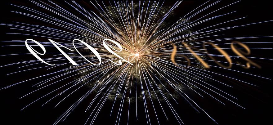 Παραμονή Πρωτοχρονιάς, νέος χρόνος, πυροτεχνήματα, μεσάνυχτα, να γιορτάσουμε, sylvester, Ιστορικό, τυχη