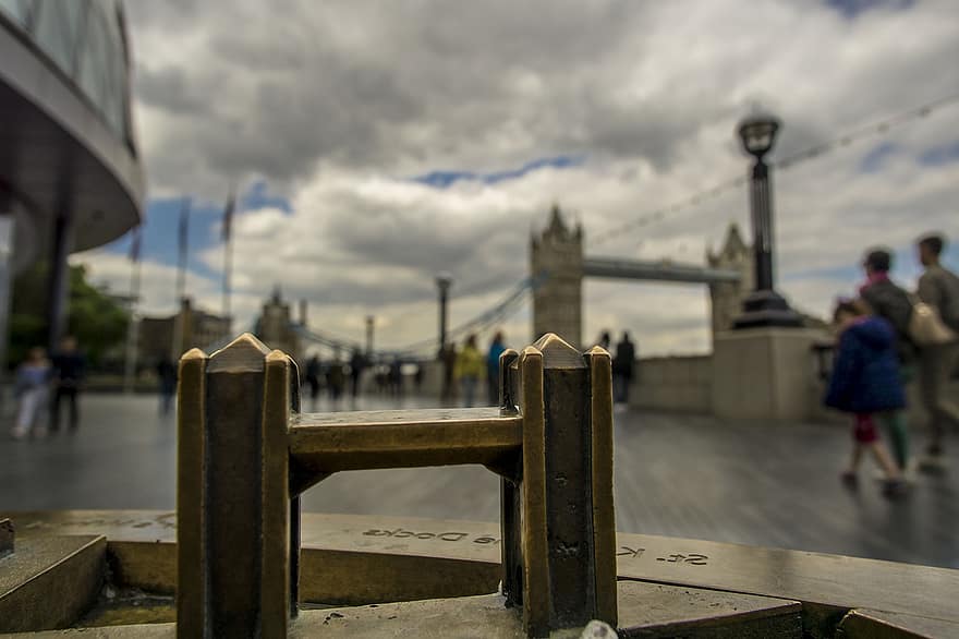 Лондон, Тауэрский мост, Англия, город, осмотр достопримечательностей, ориентир, известное место, архитектура, мост, городской пейзаж, туризм