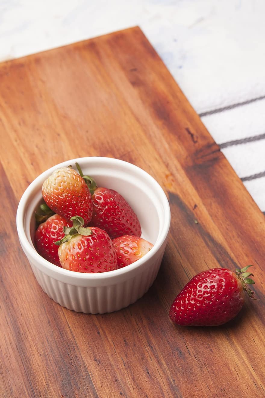 Fruits, Strawberry, Food, Healthy, Vitamins, Nutrition, Organic, Table, fruit, freshness, close-up