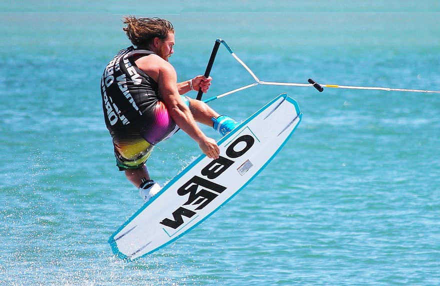 wakeboard, wakeboarder, sport acquatici, oceano, trucchi, acrobazie