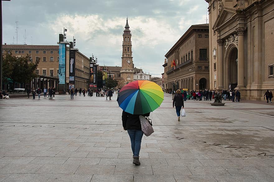 Basilica, Pillar, Rain, Autumn, Square, Walk, famous place, city life, umbrella, architecture, walking