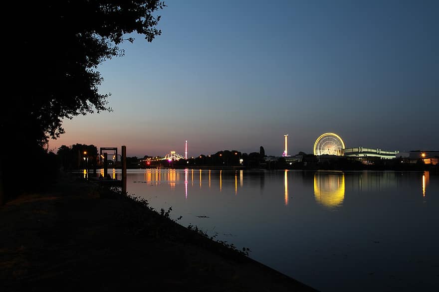 parque temático, feria de la naranja, noche, parque de atracciones, rueda de la fortuna, área del Ruhr, Canal Rin-Herne