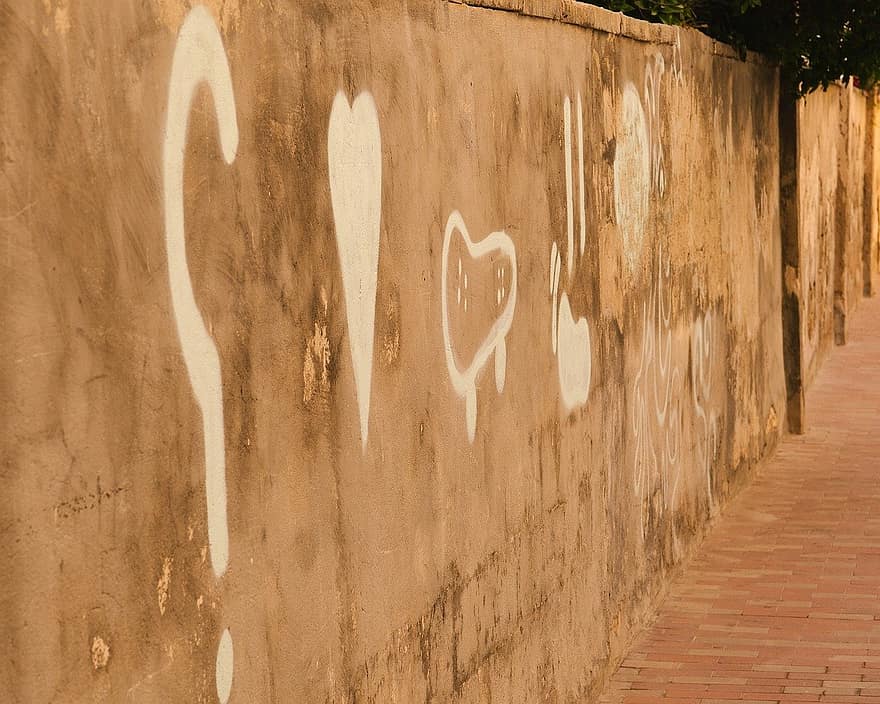 szív, szeretet, románc, graffiti, út, utcai művészet, fal, építési funkció, háttérrel, piszkos, építészet