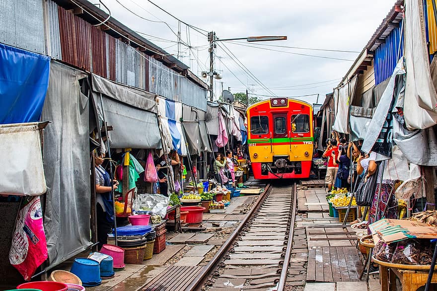 залізниця, поїзд, залізничний, залізнична станція, платформа, ринок, Таїланд, Maeklong, подорожі, тайський, овочі