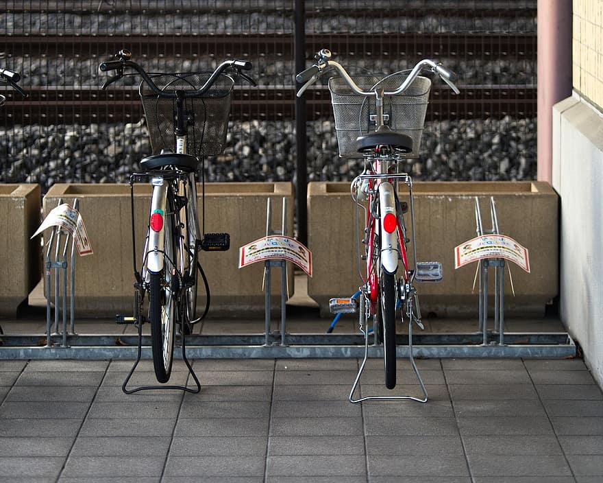 bicicletas, estacionado, estação de trem, transporte, ao ar livre