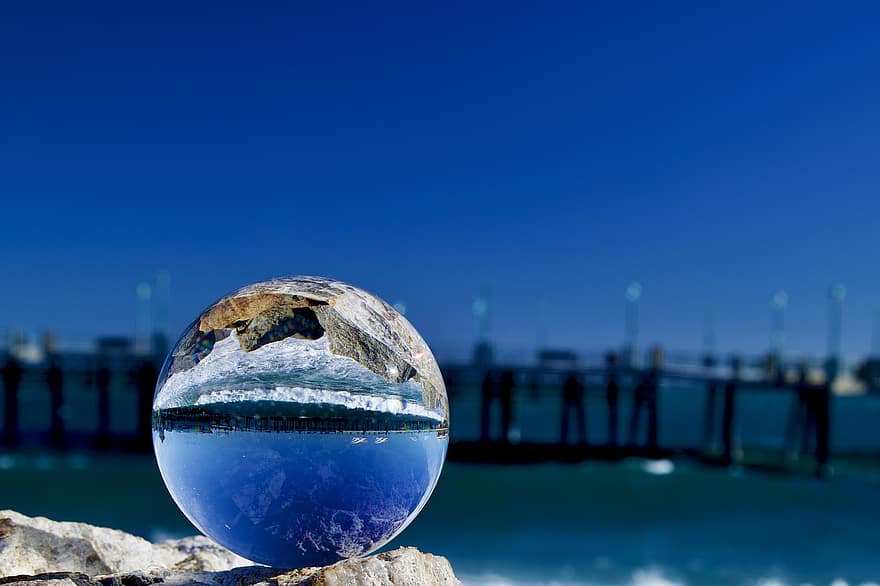 сферична леща, океан, размисъл, кристална топка, стъклена топка, море, плаж, кей, син, вода, сфера
