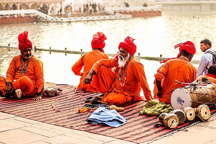 Hindistan, din, Hint kültürü, gelenek, kalabalık, erkekler, yetişkin, oturma, kültürler, eğlence, Giyim