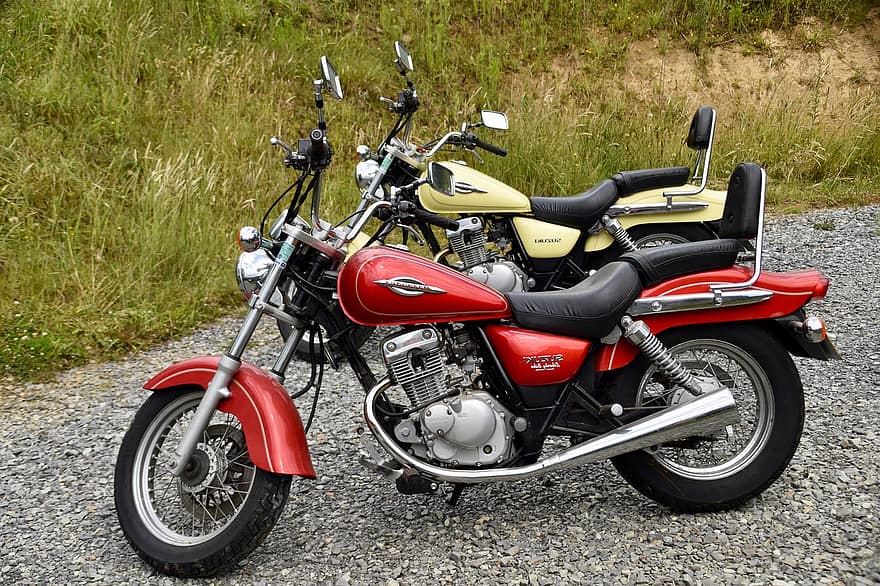 motociklu, Motocikls Marauder, pielāgots velosipēds, Brauciens ar motociklu, Motocikla cilindrs, Motocikls sarkanā krāsā