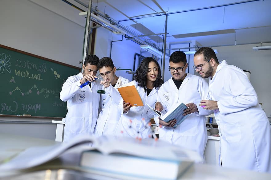 先生、科学者、化学者、化学、化学の教師、教育、実験室、科学的な、技術、知識、勉強する