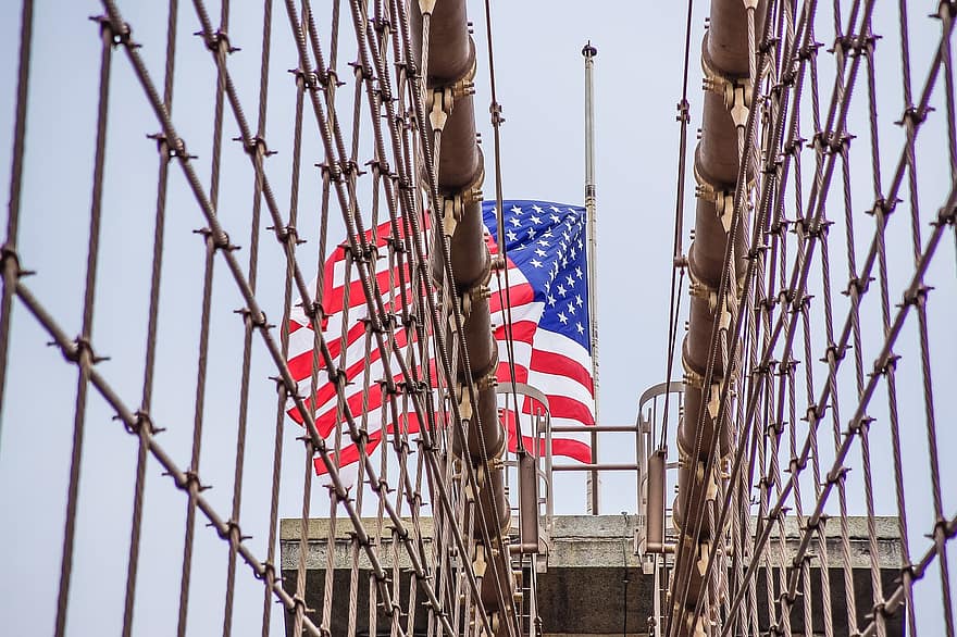 Niujorkas, Bruklino tiltas, miestas, usa, manhateno, Brooklyn, Amerikos vėliava, architektūra, patriotizmas, Amerikos kultūra, pastatyta struktūra