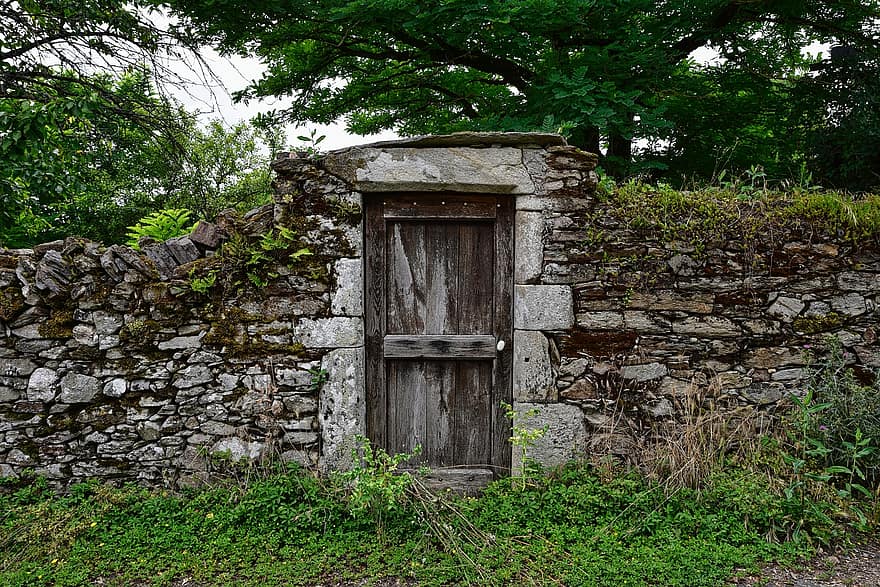 ドア、エントリー方法、石垣、趣のある、古い、建築、田園風景、木材、草、放棄された、木