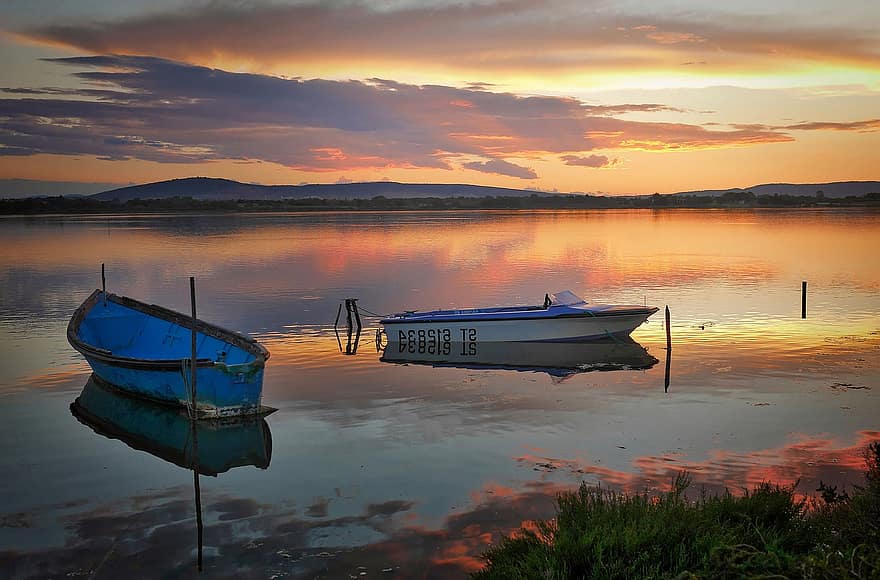 Boats, Lake, Sunset, Reflection, Water, Dusk, Sunlight, Mood, Scenery, Scenic, Nature