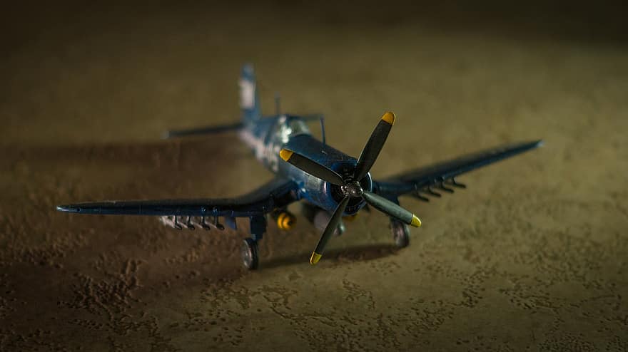Model Airplane, Miniature Airplane, Fighter Plane, Vought F4u Corsair Model, Vought F4u Corsair, Fighter Aircraft, Ww2, Wwii, propeller, air vehicle, helicopter