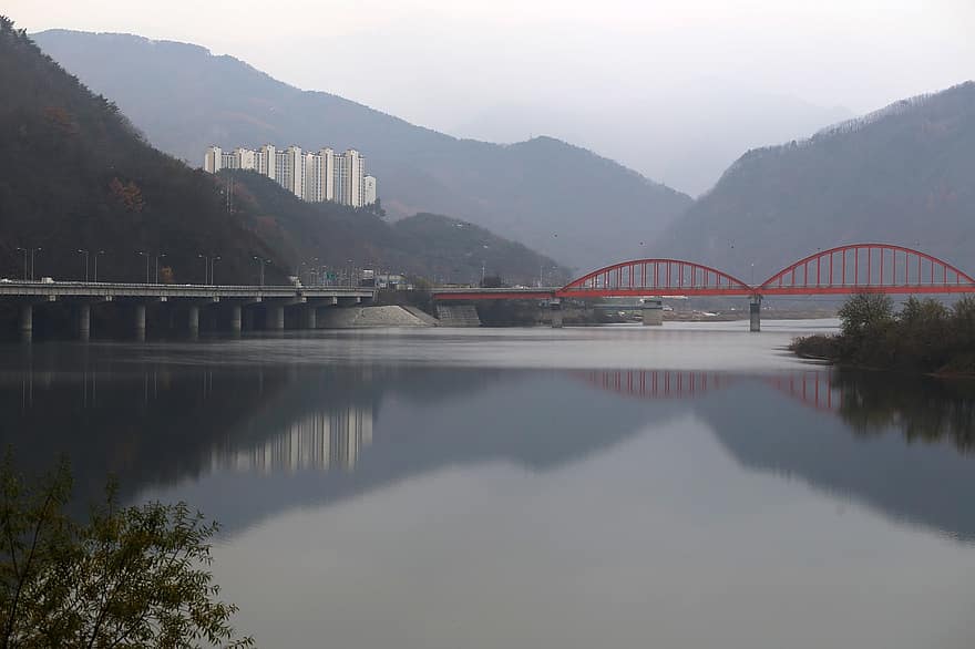 Korea Południowa, rzeka, most, Chungcheong, Szczyty Dodamsambong, Góra, woda, architektura, odbicie, znane miejsce, krajobraz