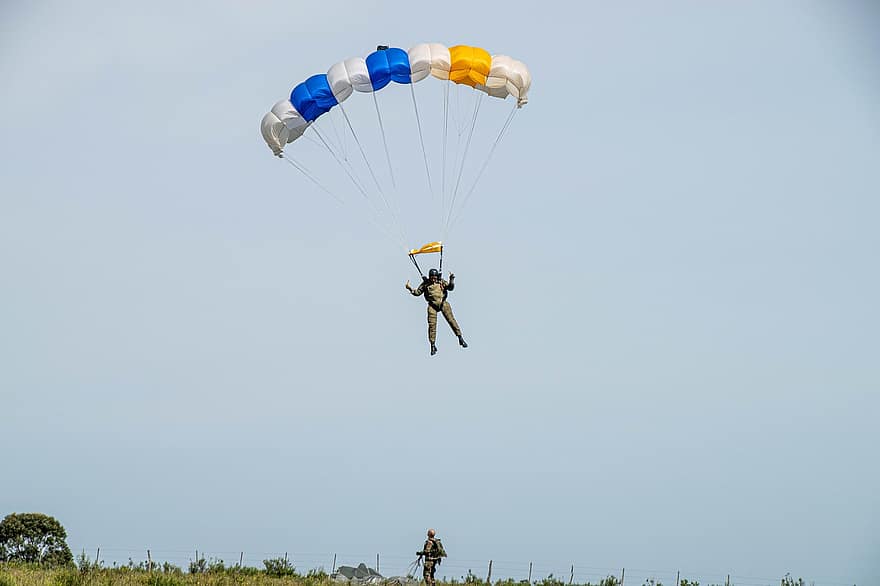 parachutist, parachute, leger, extreme sporten, vliegend, sport, mannen, avontuur, risico, activiteit, recreatieve achtervolging
