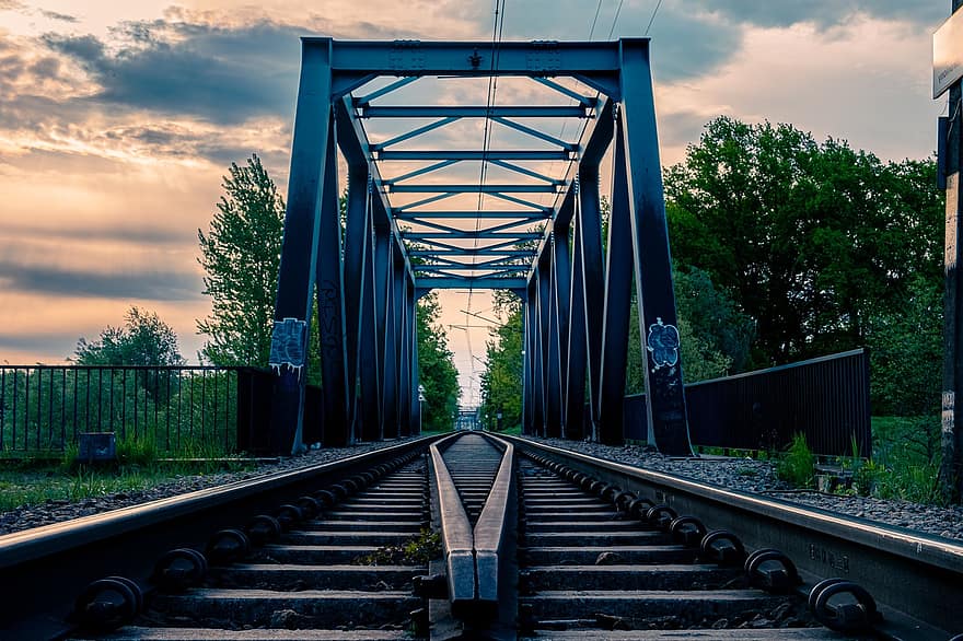 ponte, trilhos de trem, vias férreas, campo, transporte, arquitetura, ferrovia, aço, ponto de fuga, metal, velho