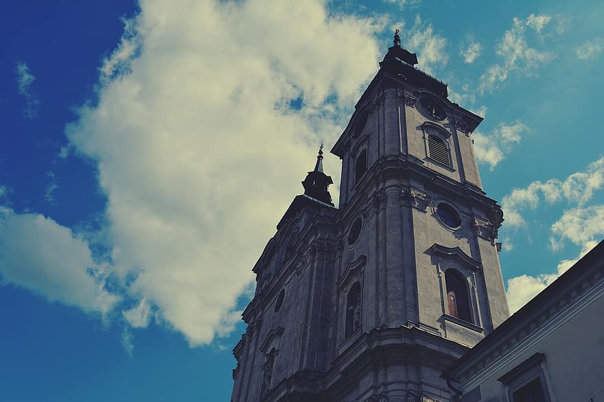 kostelní věže, kostel, modrá obloha, budova, architektura, renesance, náboženství, gotický