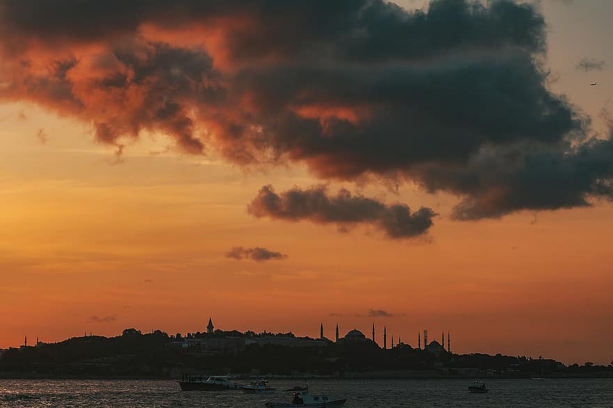 غروب الشمس ، üsküdar ، ديك رومي ، اسطنبول ، الشفق ، الغسق ، هندسة معمارية ، مئذنة ، دين ، شمس ، مكان مشهور