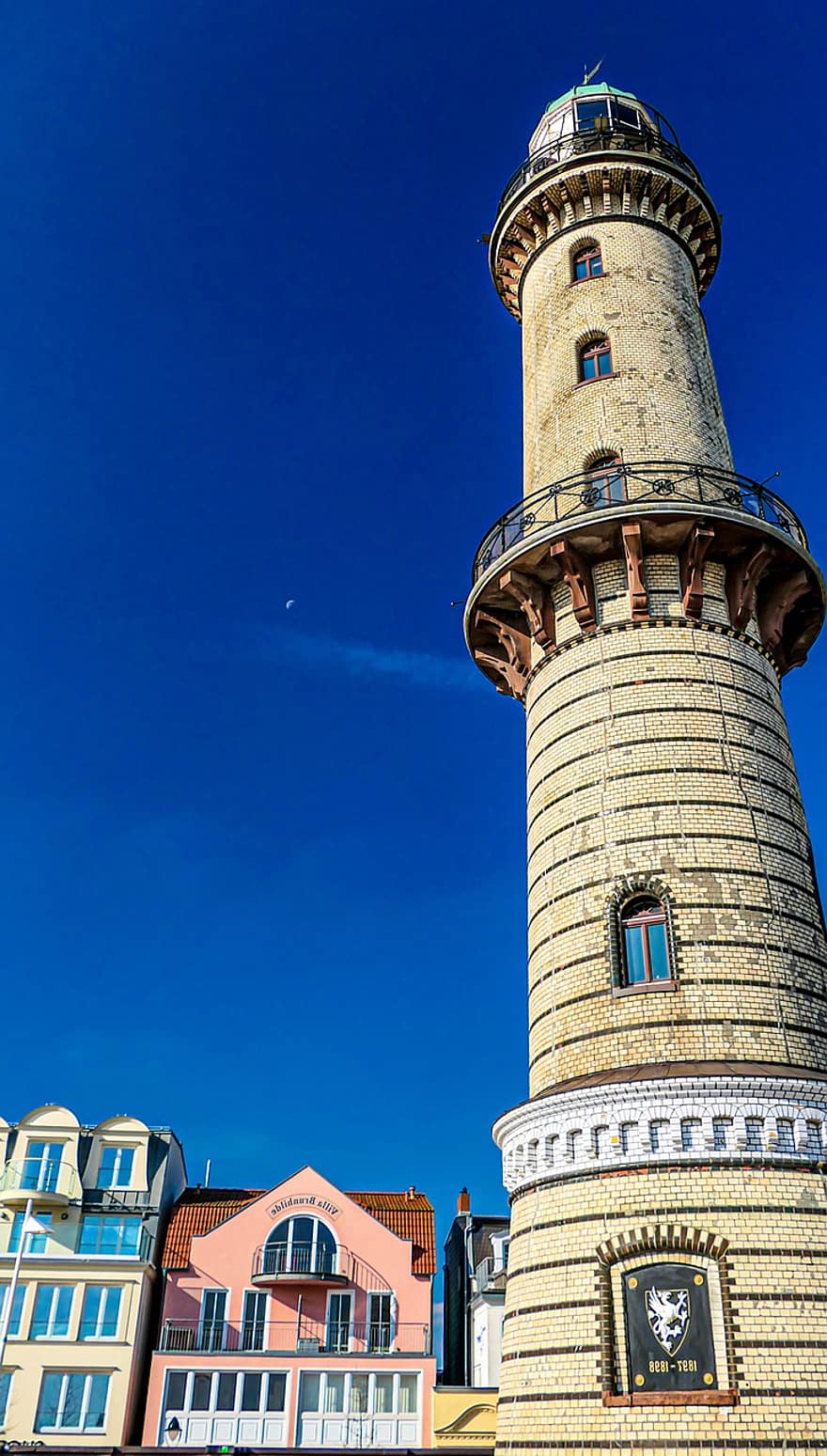 Lighthouse, Warnemünde, Town, Baltic Sea, Rostock, Mecklenburg–west Pomerania, architecture, building exterior, famous place, blue, built structure