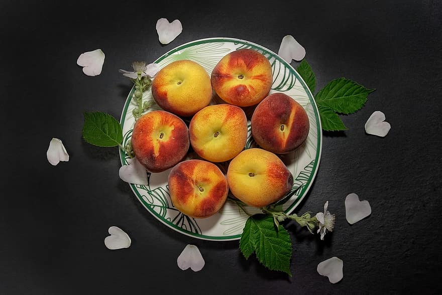 persikor, tallrik