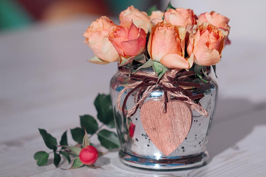 květiny, růže, váza, dekorace, kytice, srdce, dřevěný, okvětní lístky, milovat, romantický, romantika