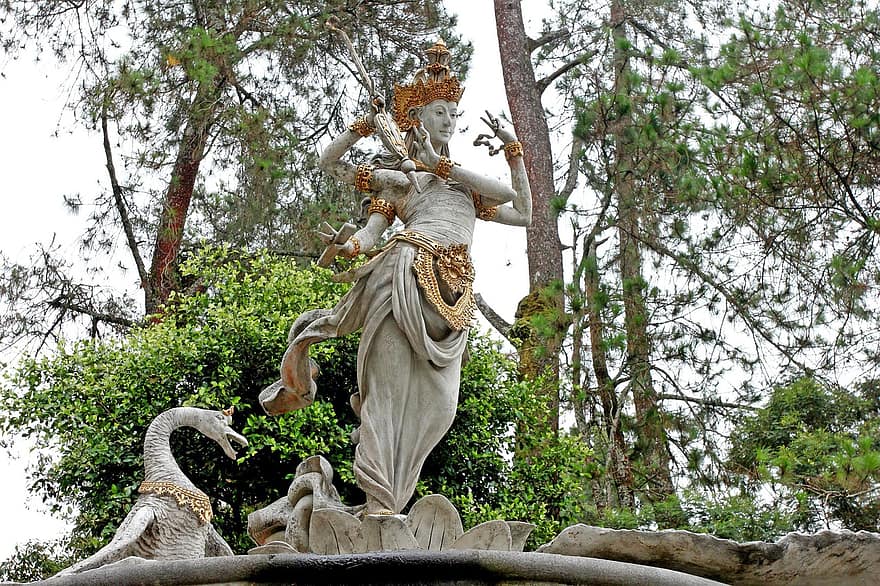Статуя Сарасвати, Скульптура Сарасвати, индуистская богиня, скульптура