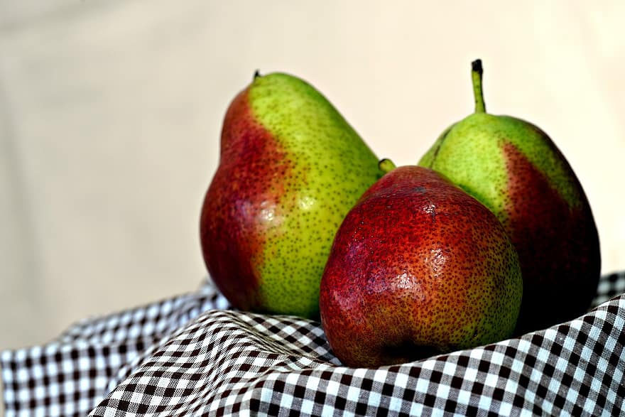 Poached Pears, Pears, Fruits, Food, Produce, Fresh Food, Organic, Healthy, fruit, freshness, close-up