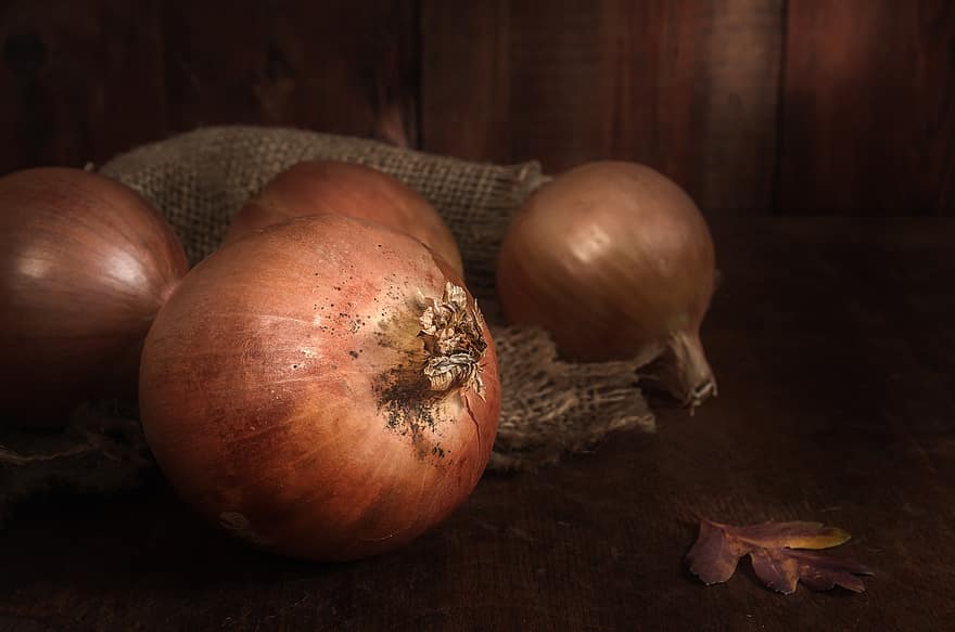 Onion, Vegetable, Food, Ingredient, Produce, Organic, Raw, Bulb, Seasoning, Rustic, Sackcloth