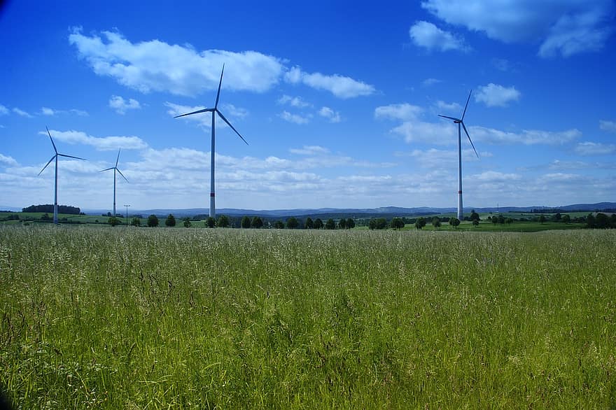 風車、フィールド、空、雲、牧草地、草原、風力タービン、風力エネルギー、持続可能エネルギー、再生可能エネルギー、風力