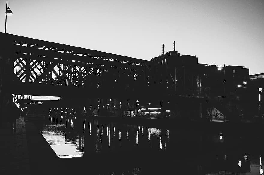 sungai, air, jembatan, struktur, dermaga, satu warna, Arsitektur, bayangan hitam, malam, industri konstruksi, struktur yang dibangun