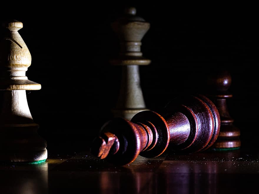 escacs, rei, derrota, llum, ombra, fosc, peces d’escacs, Tauler d'escacs, Tauler de joc, joc