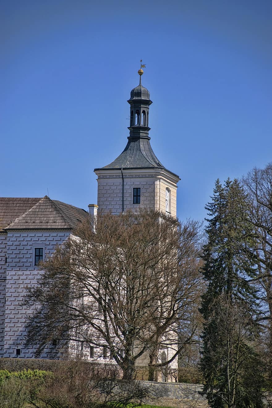 Замъкът Březnice, кула, камбанария, сграда, замък, архитектура, исторически, забележителност, Ренесанс, християнство, история