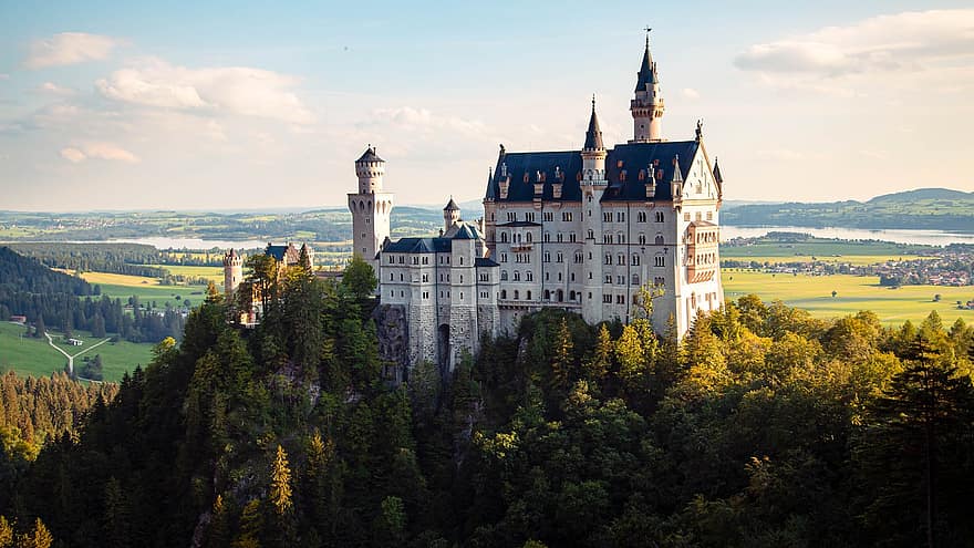 zamek, wzgórze, Zamek Neuschwanstein, pałac, twierdza, architektura, wieża, budynek, historyczny, punkt orientacyjny, szczyt