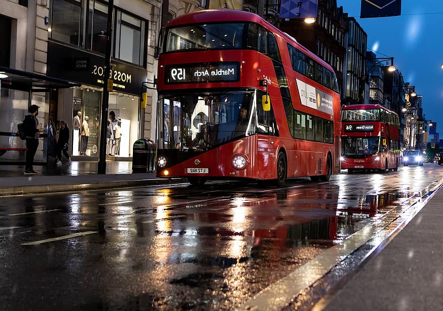 Londres, Rua Oxford, ônibus de londres, chuva, ônibus vermelho