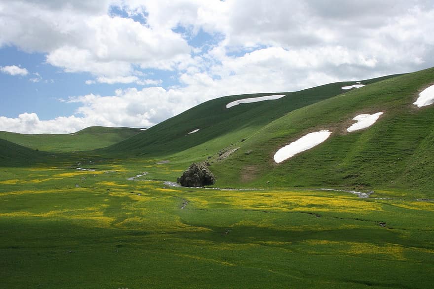 armenia, gunung, pemandangan, musim semi, rumput, padang rumput, warna hijau, musim panas, pemandangan pedesaan, awan, langit